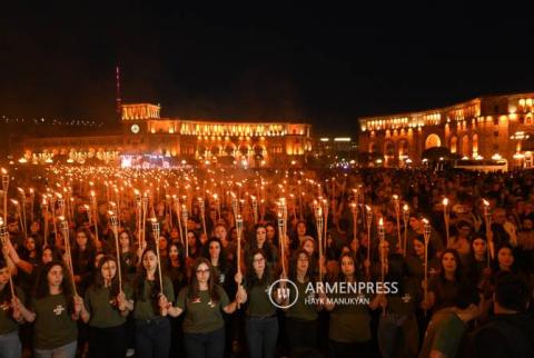Yerevan’da Ermeni Soykırımı Meşaleli Yürüyüşü gerçekleşti