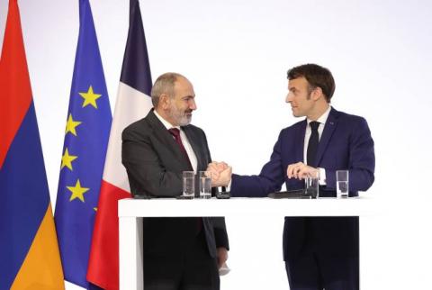 Armenian PM congratulates France’s Macron on re-election, vows support in jointly overcoming all challenges 