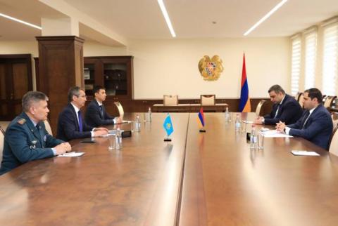 Սուրեն Պապիկյանն ու ՀՀ-ում Ղազախստանի դեսպանը քննարկել են պաշտպանական ոլորտում հայ-ղազախական համագործակցության հարցեր