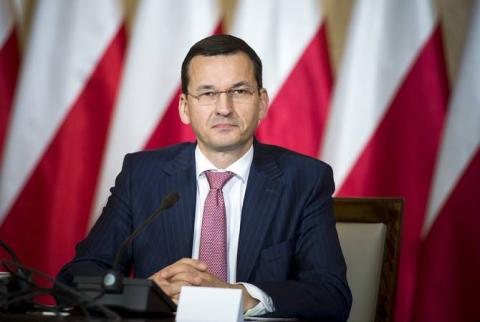 Премьер Польши заявил о готовности строить постоянные базы НАТО на восточном фланге