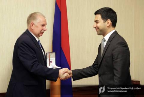 Председатель КГД Армении провел прощальную встречу с представителем Таможенной службы РФ в Армении