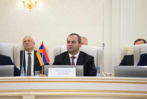 Reunión de los fiscales generales de Armenia, Rusia y Azerbaiyán para la solución de problemas humanitarios