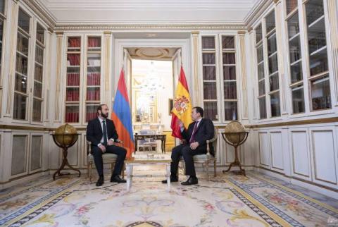 Los ministros de Exteriores de Armenia y España abordaron temas de seguridad y estabilidad regional