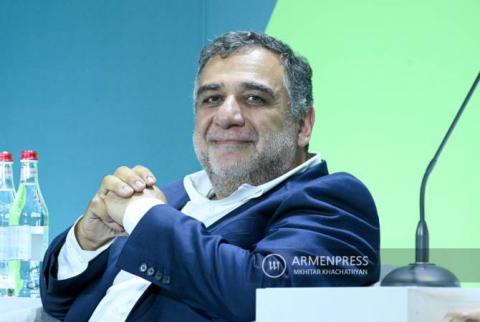 İlerlemenin en iyi yolu birlik olmaktır. Ruben Vardanyan The Future Armenian Hareketinin hedeflerini sundu