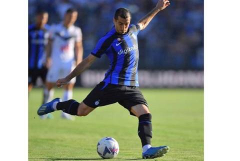 Mkhitaryan makes his first debut for Inter