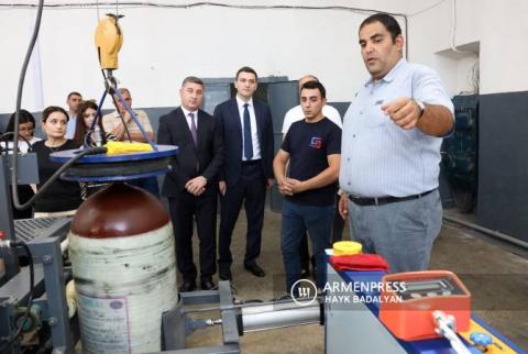 Կայացավ գազաբալոնների վկայագրման 23-րդ լիցենզավորված կայանի բացումը. ՏԿԵ նախարարը ծանոթացավ սարքավորումներին