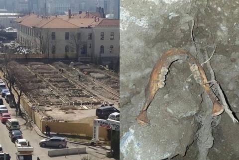 Ulus'ta Ermeni mezarlığı üzerine yapılan inşaatın ruhsatı iptal edildi