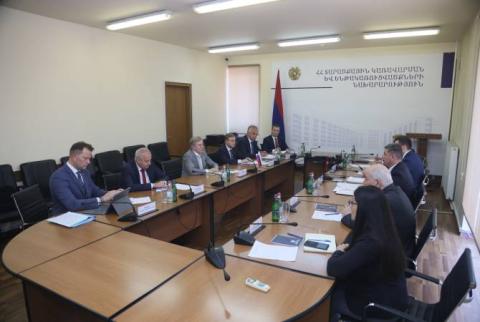 Гнел Саносян обсудил с министром транспорта РФ вопрос разгрузки КПП Верхний Ларс