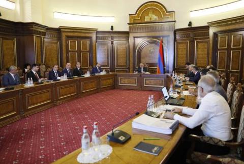 PM Pashinyan briefed on construction project of Garden of Life dedicated to victims of all Artsakh wars