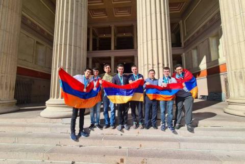 Ermeni öğrenciler, 63. Uluslararası Matematik Olimpiyatı’nda 2 gümüş, 4 bronz madalya kazandı 