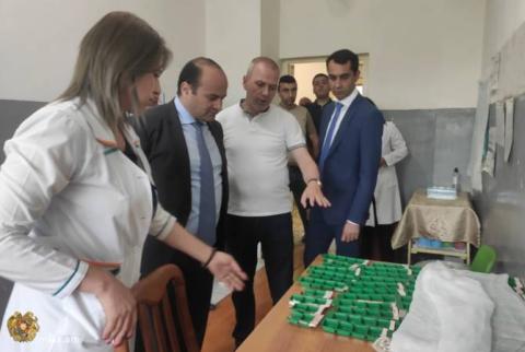 Գեղարքունիքի մարզպետի ուղեկցությամբ ԱՍՀ նախարար Նարեկ Մկրտչյանն այցելել է Վարդենիսի նյարդահոգեբանական տուն-ինտերնատ