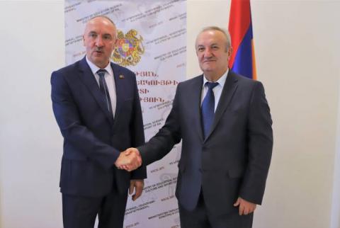 Vahram Dumanyan, Belarus Cumhuriyeti'nin Ermenistan Büyükelçisini kabul etti