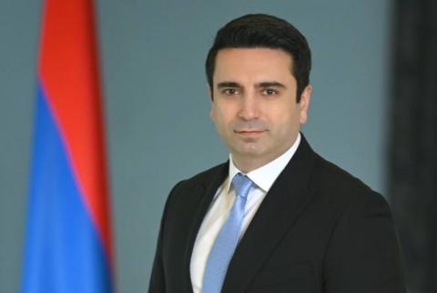 Շարունակելու ենք պայքարել անկախությունը վտանգող մանր ու մեծ փորձերի դեմ. Ալեն Սիմոնյան