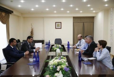 Yerevan Mayor and ADB representatives discuss the progress of road construction projects