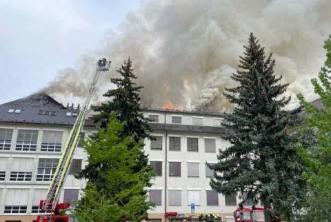 Un incendie a eu lieu à l'hôpital militaire central de Prague