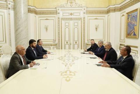 رئيس الوزراء نيكول باشينيان يترأس الجلسة العادية للاجتماع التشاوري للتعاون مع القوى السياسية الأرمنية خارج البرلمان