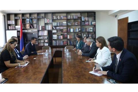 Philippines interested in Armenia chess school education program