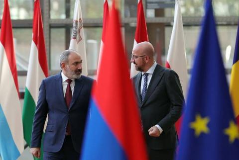 En conversación con Charles Michel, Pashinián denunció que continúa la tensión en las fronteras