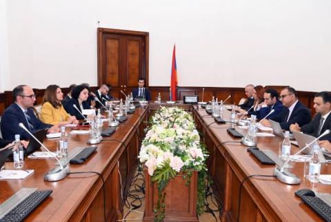 Armenian Finance Minister, IMF delegation discuss issues of bilateral interest