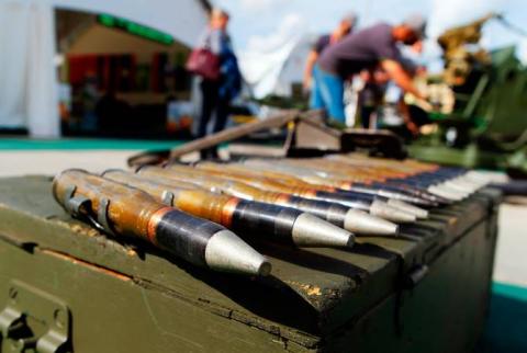    Bloomberg: Запад вряд ли увеличит поставки вооружений Киеву