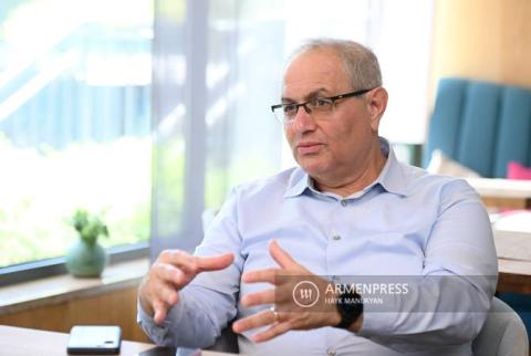 عالم الفيزياء الفلكية الأول في ناسا البروفيسور فلاديمير إيرابيتيان يعتقد أن الحياة ستعُثر في الفضاء في غضون 20 عام 