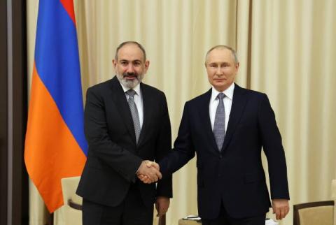Pashinyan congratulates Putin on birthday 