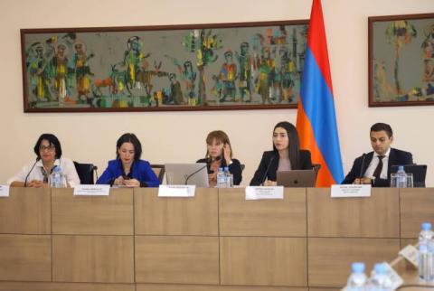 В ходе обсуждения Конвенции ООН о дискриминации в отношении женщин были затронуты преступления азербайджанских ВС