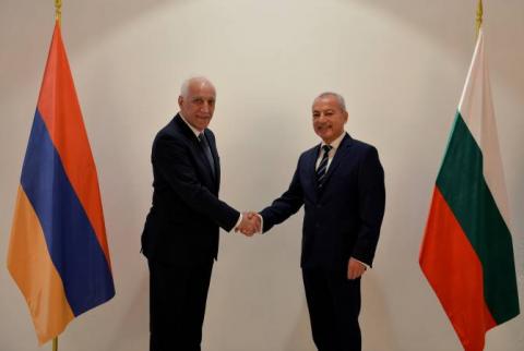 El presidente de Armenia y el primer ministro de Bulgaria resaltaron la necesidad de la paz regional