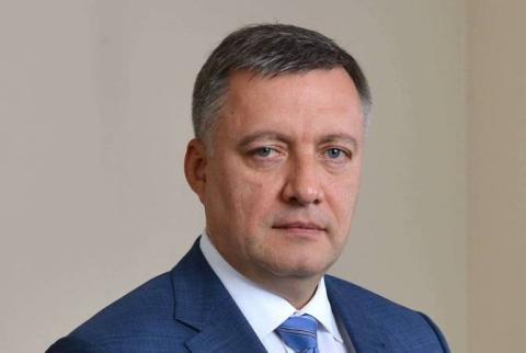 По предварительным данным, военный самолет упал на двухэтажный дом в Иркутске