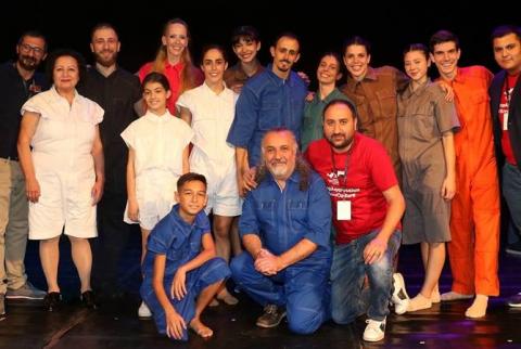 El 16º Festival Internacional de Teatro de Shakespeare de Ereván concluyó con la representación de "Romeo y Julieta"