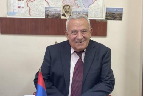 Այսօր էլ ոմանց մոտ չարենցյան մասունքներ կան. գրականագետ Դավիթ Գասպարյան