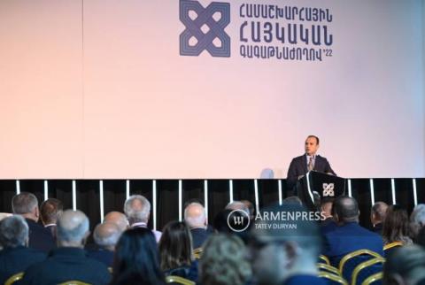 Zareh Sinanian: "La Cumbre Mundial Armenia dará a Armenia y la diáspora la oportunidad de identifcar prioridades"
