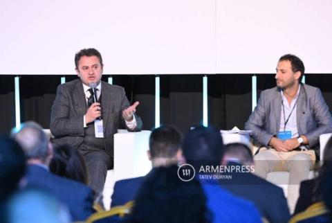 Haik Chobanián: “La garantía para el progreso de Armenia es el desarrollo intenso del área científica y tecnológica”