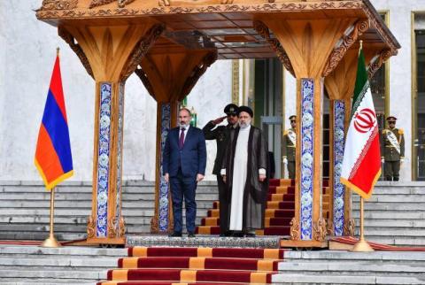 زيارة رئيس الوزراء الأرميني لإيران تشكل نقطة تحول في تنمية علاقات البلدين-الرئيس الإيراني إبراهيم رئيسي-