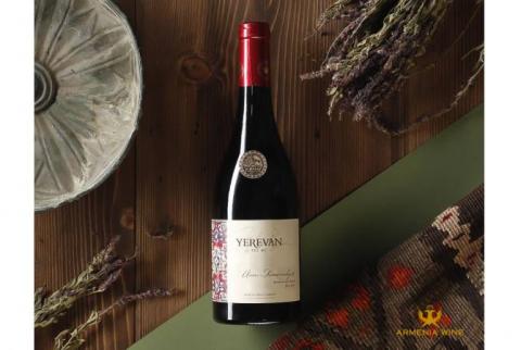 مجلة الغارديان تتطرّق إلى نبيذ «يريفان» الأحمر من شركة «أرمينيا واينز» الحائز على عدة جوائز دولية