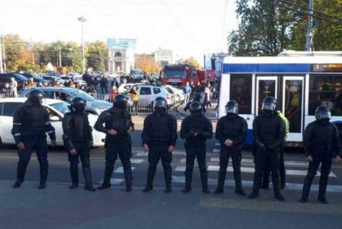 В Кишиневе произошли стычки между протестующими и полицейскими