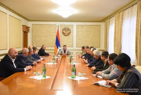 El presidente de Artsaj convocó a una reunión de trabajo ampliada