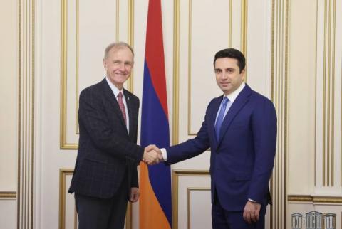 Armenia Parliament Speaker receives Polish Senator