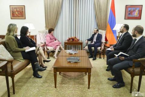 Ararat Mirzoyan se félicite de la décision du gouvernement canadien d'ouvrir une ambassade à Erevan