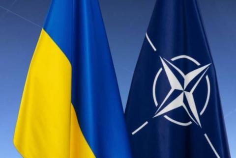 Спустя 14 лет вступление Украины в НАТО вновь будет отложено: Bloomberg