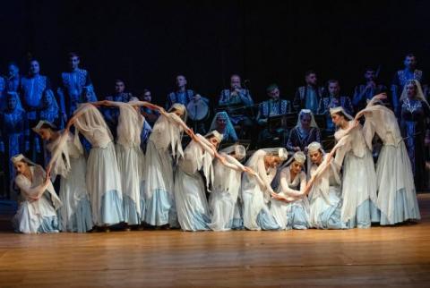 El Conjunto de danzas y canciones “Tatul Altunián”, de gira por Tbilisi