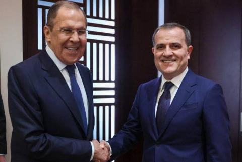 Le ministre azerbaïdjanais des Affaires étrangères se rend en Russie
