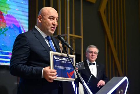 Համայնքի զարգացմանն ու բարեկեցությանն ուղղված աշխատանքների համար Քաջարանի համայնքապետն արժանացավ «Որակի նշան 2022» մրցանակի