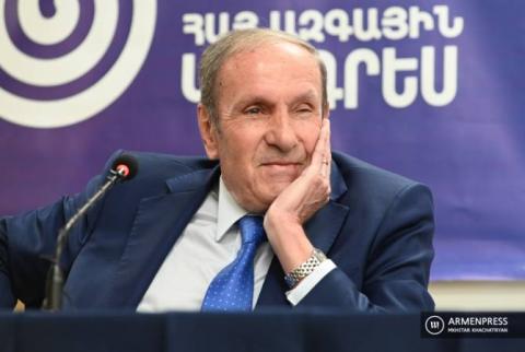 Первый президент Армении Левон Тер-Петросян прошел стентирование и выписан из больницы