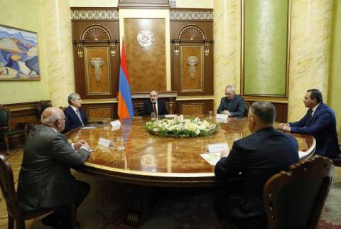 Le Premier ministre Pashinyan a rencontré les dirigeants des forces politiques extraparlementaires  
