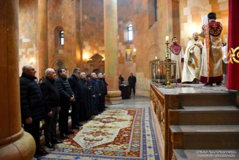 Nagorno Karabakh’s former leaders join President, government officials for Christmas mass at Stepanakert cathedral 
