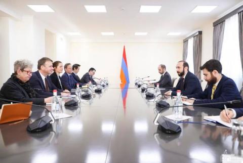 وزير الخارجية آرارات ميرزويان يستقبل فريق التقييم الفني للاتحاد الأوروبي إلى أرمينيا