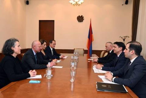 ՀՀ ֆինանսների նախարարը և ԵՆԲ տարածաշրջանային գրասենյակի ղեկավարը քննարկել են համագործակցության հարցերի լայն շրջանակ