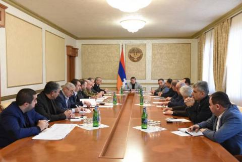 Mechanisms for overcoming the consequences of the humanitarian crisis discussed at Artsakh's Security Council session 