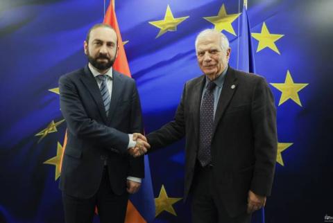 M.Mirzoyan attire l'attention de M. Borrell sur la crise humanitaire qui sévit dans le Haut-Karabakh  